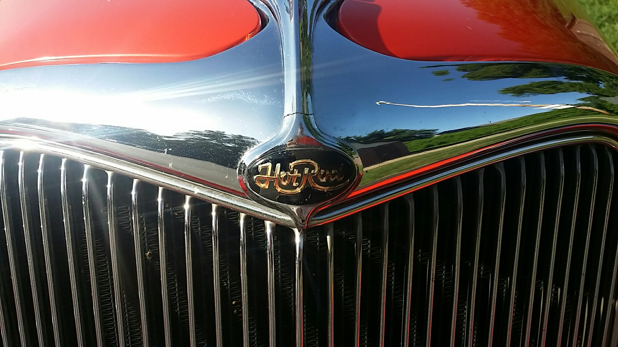 One word describes Dickie Carroll's '34 Roadster.  HotRod!